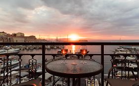 Destino Home Overlooking The Venetian Port Of Chania