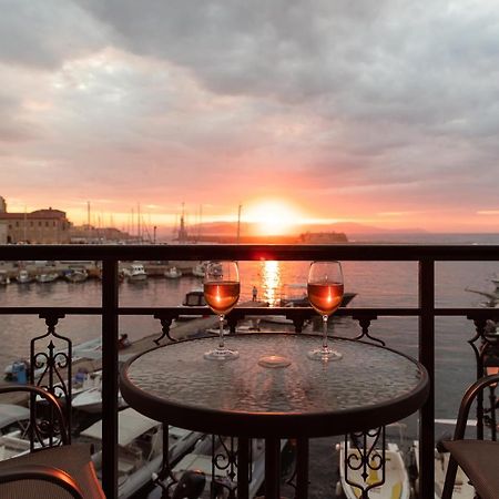 Destino Home Overlooking The Venetian Port Of Chania Chania  Exterior photo