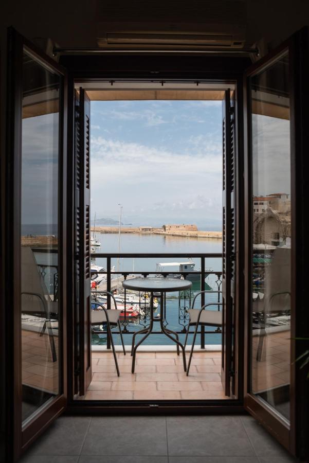 Destino Home Overlooking The Venetian Port Of Chania Chania  Exterior photo