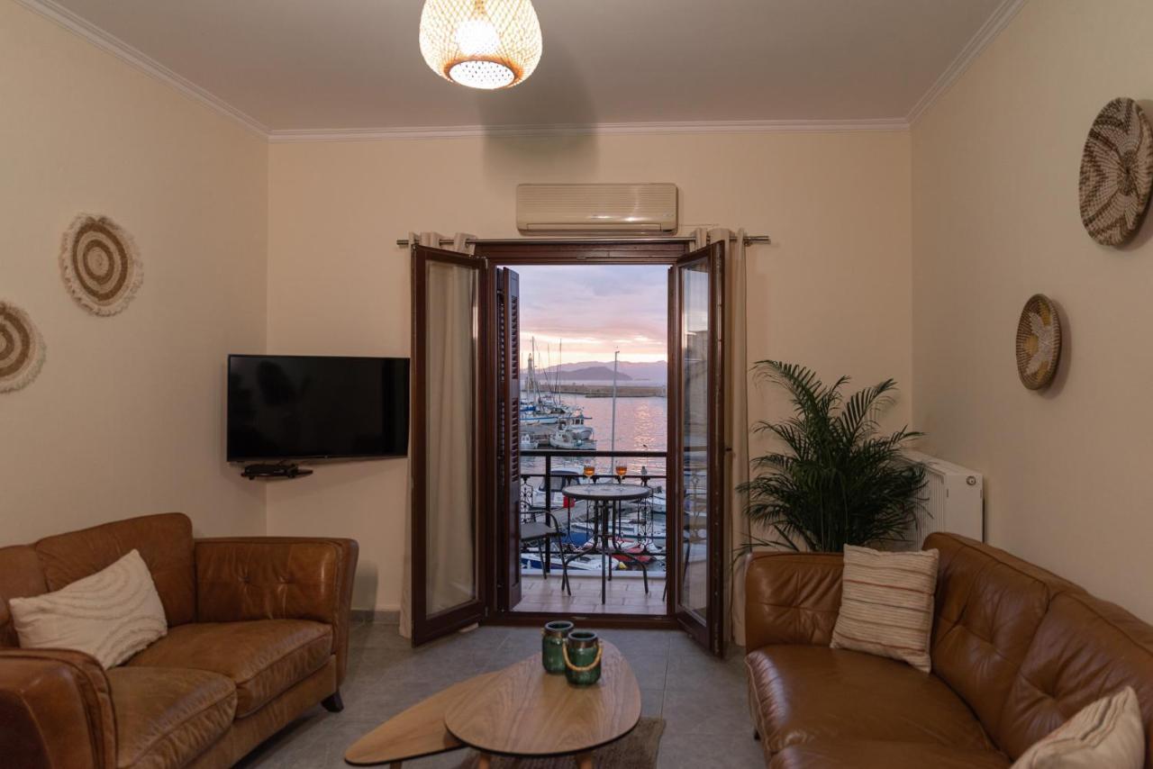 Destino Home Overlooking The Venetian Port Of Chania Chania  Exterior photo