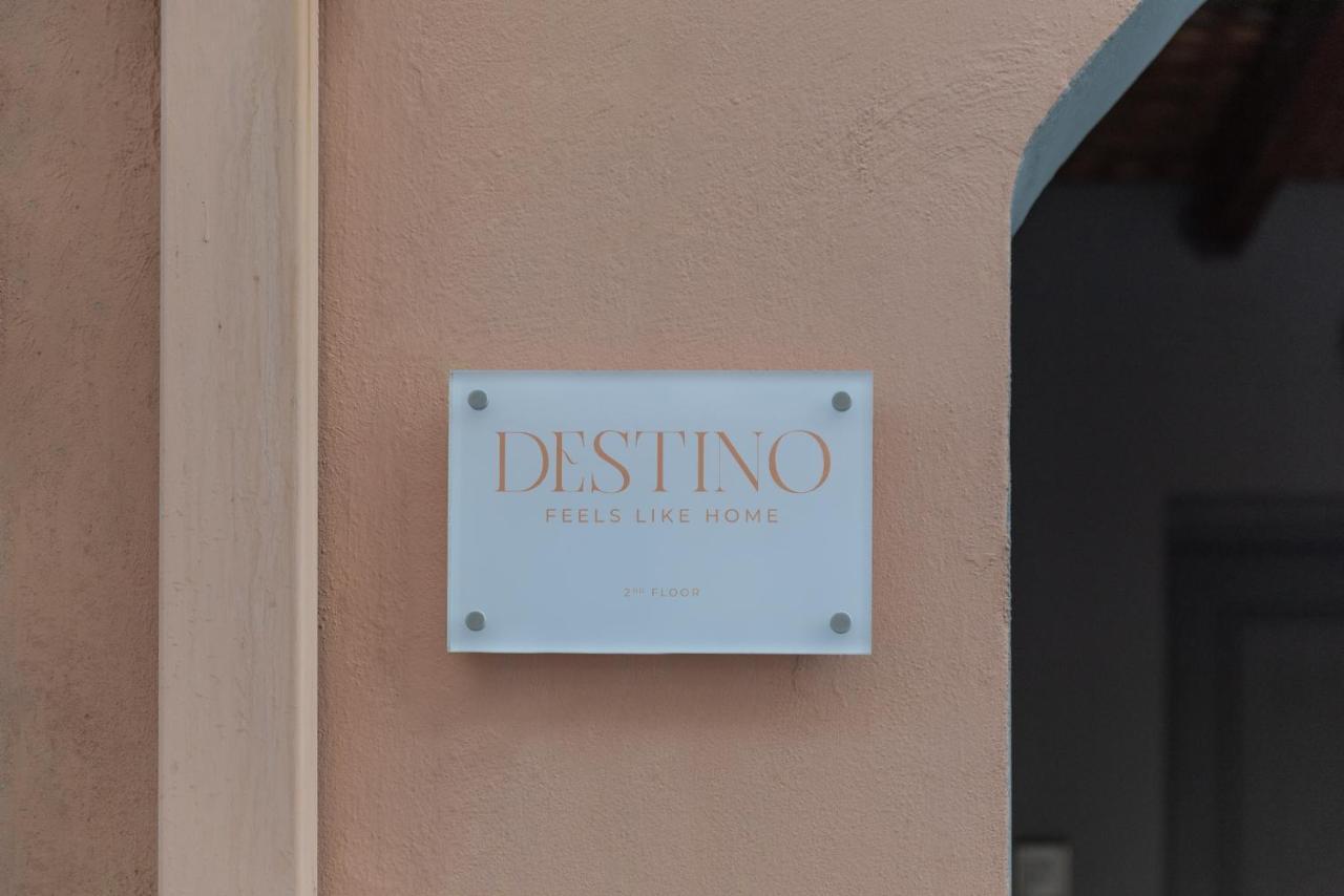 Destino Home Overlooking The Venetian Port Of Chania Chania  Exterior photo