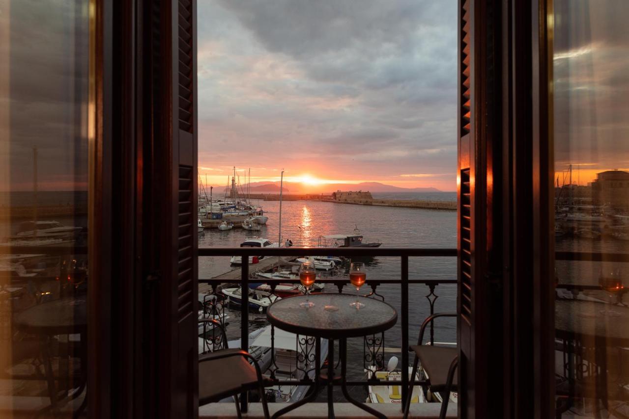 Destino Home Overlooking The Venetian Port Of Chania Chania  Exterior photo
