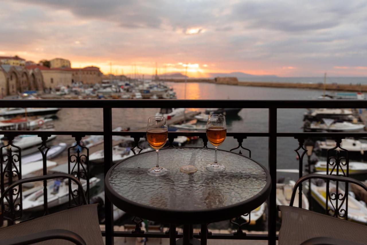 Destino Home Overlooking The Venetian Port Of Chania Chania  Exterior photo