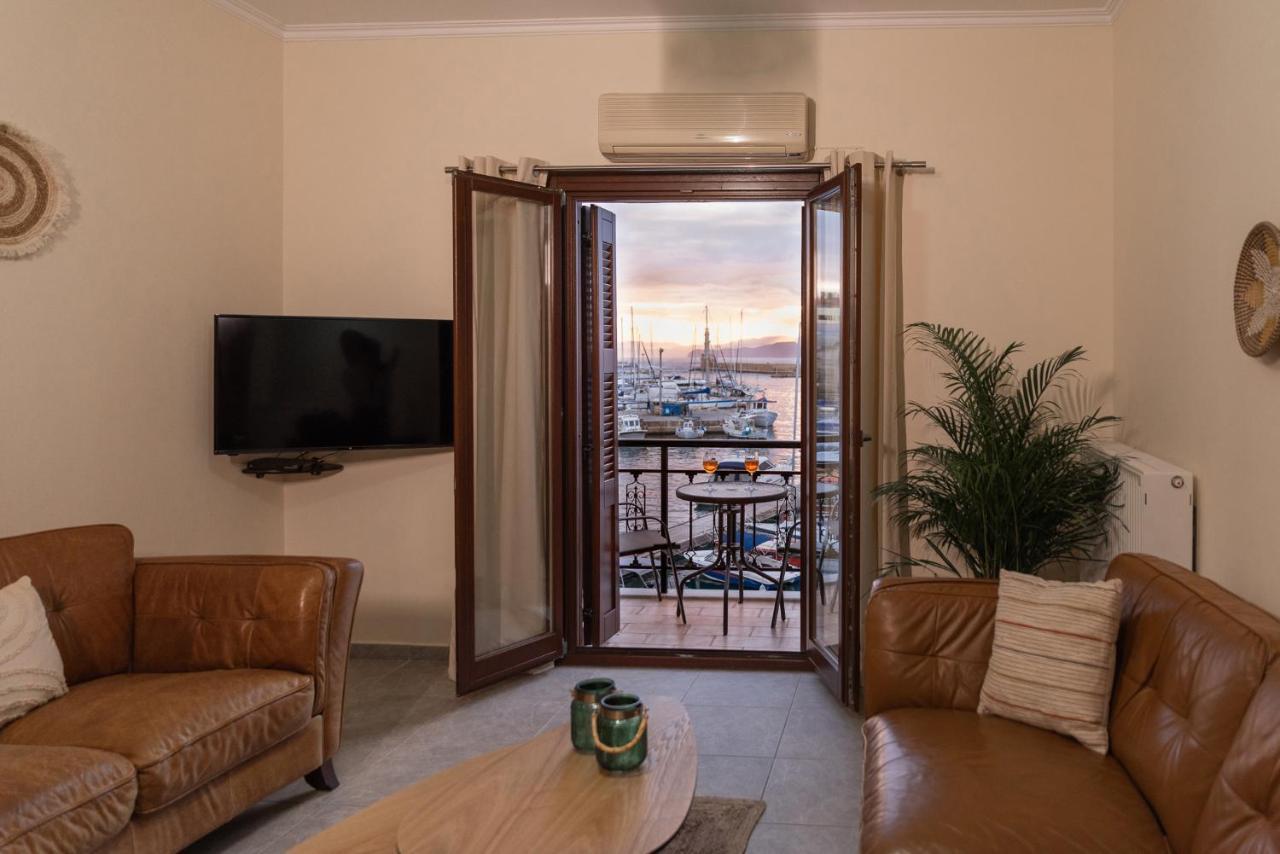 Destino Home Overlooking The Venetian Port Of Chania Chania  Exterior photo