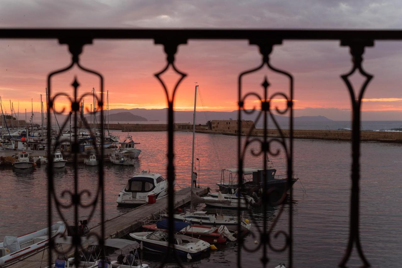 Destino Home Overlooking The Venetian Port Of Chania Chania  Exterior photo