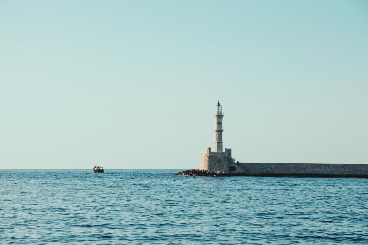 Destino Home Overlooking The Venetian Port Of Chania Chania  Exterior photo