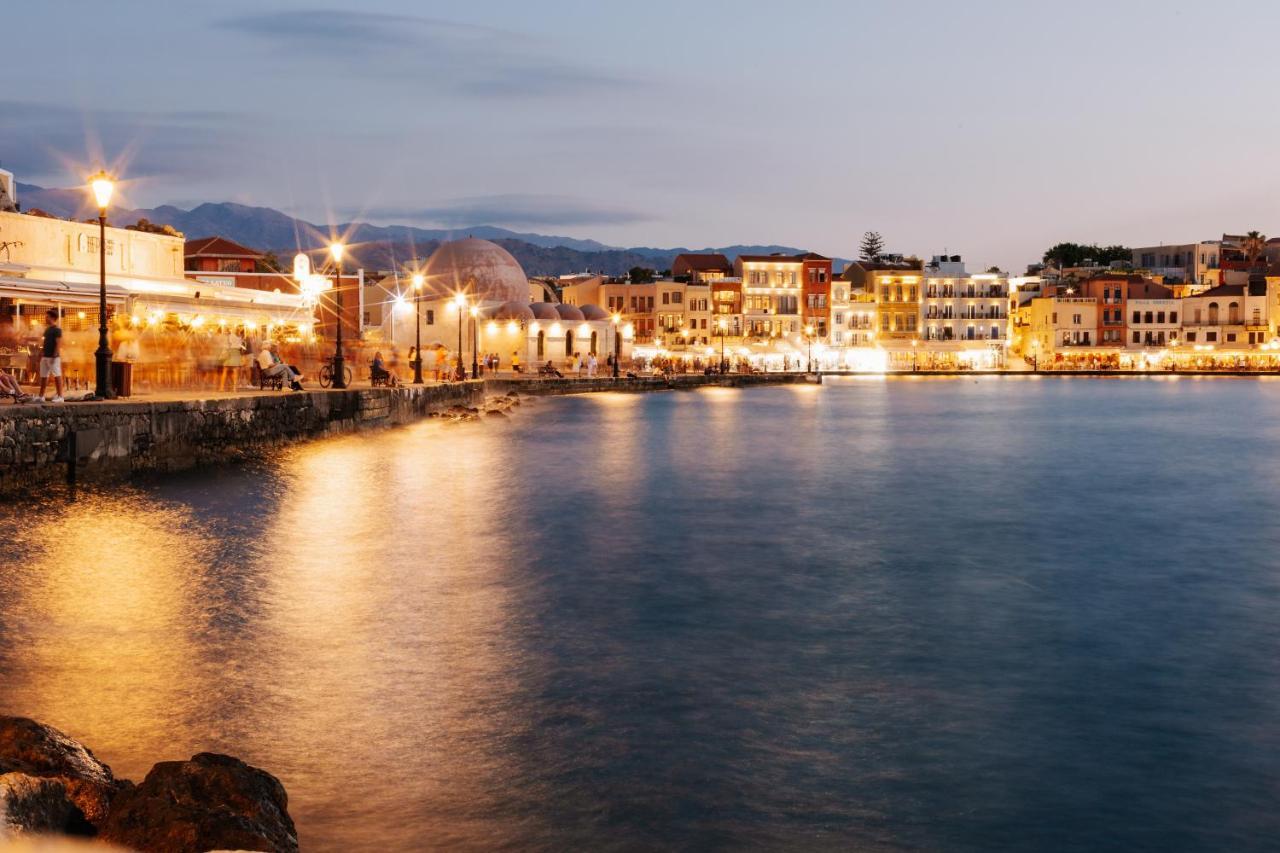 Destino Home Overlooking The Venetian Port Of Chania Chania  Exterior photo