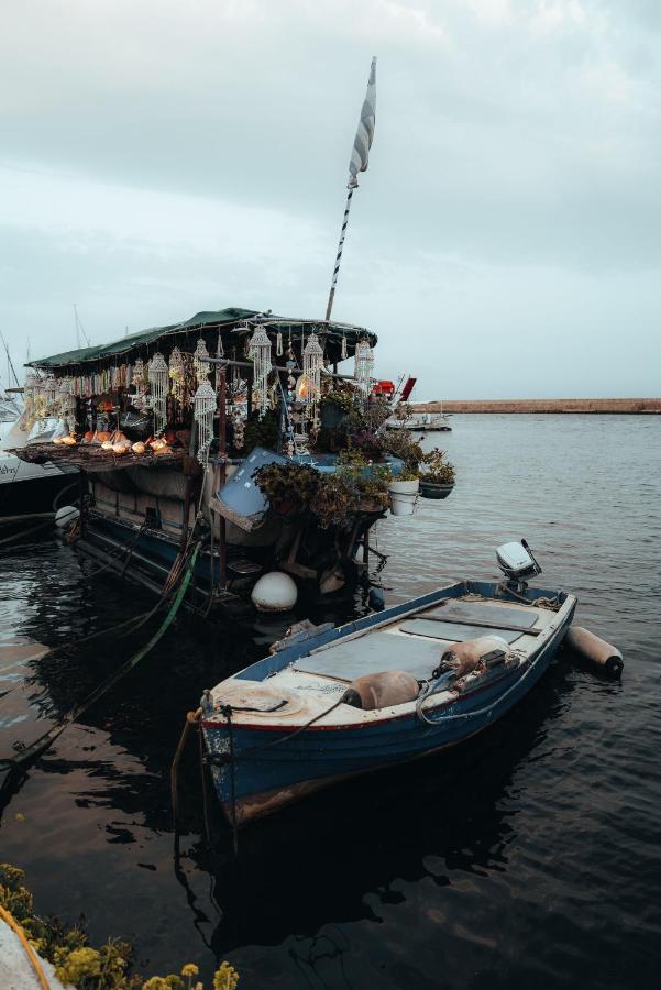 Destino Home Overlooking The Venetian Port Of Chania Chania  Exterior photo